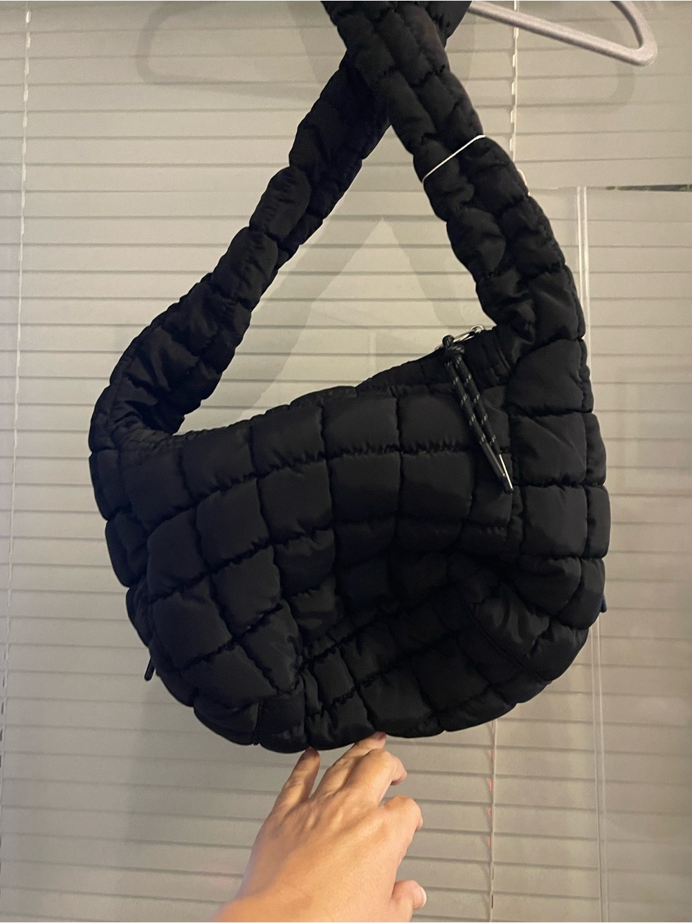 Free People Quilted baby carryall sling Black Shoulder Lightweight Crossbody - Picture 3 of 3